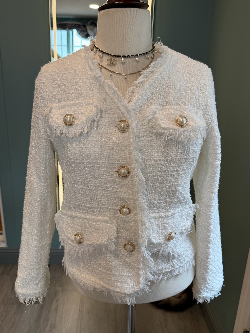 White Tweed Frayed-Edge Pearl Button Jacket